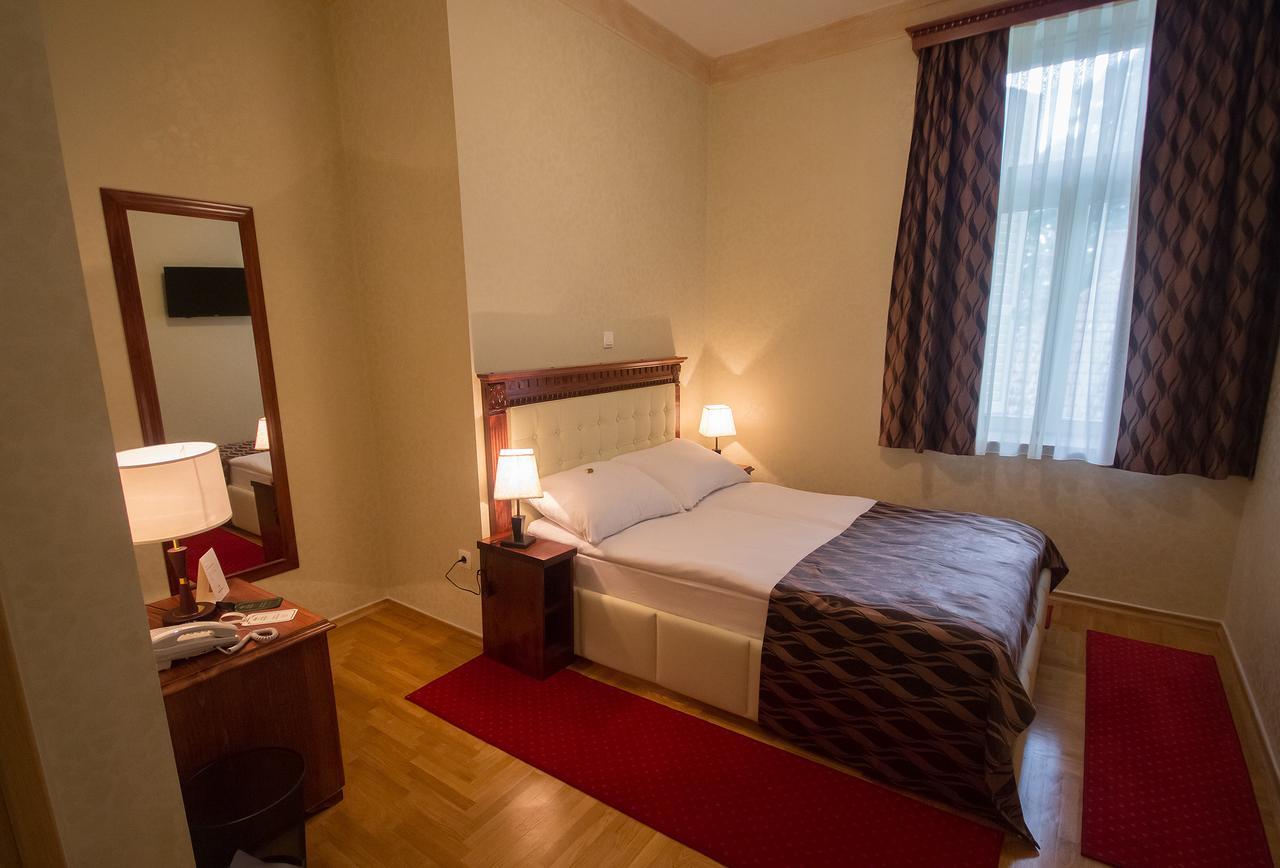 Lukac Hotel Kurija Jankovic מראה חיצוני תמונה