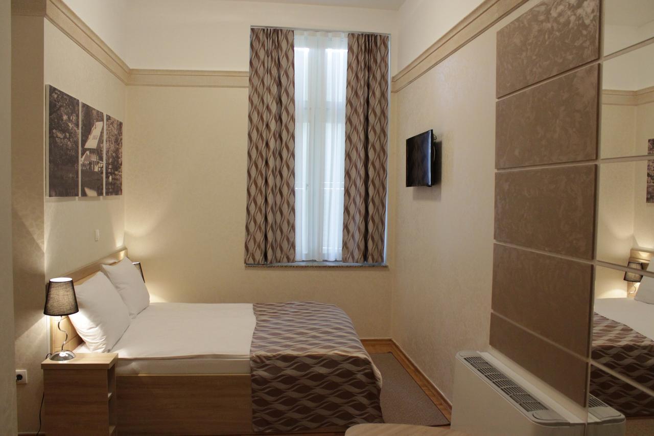 Lukac Hotel Kurija Jankovic מראה חיצוני תמונה